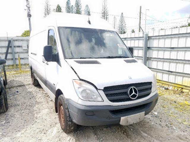 WD3PE8CC6B5527853 - 2011 MERCEDES-BENZ SPRINTER 2 WHITE photo 1