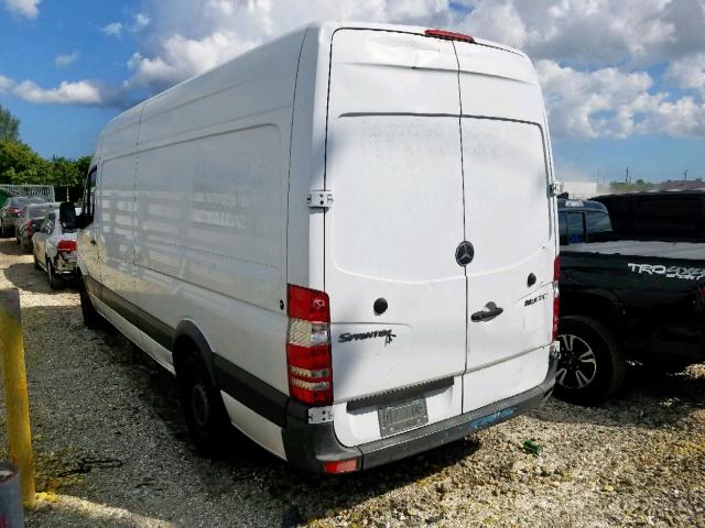 WD3PE8CC6B5527853 - 2011 MERCEDES-BENZ SPRINTER 2 WHITE photo 3