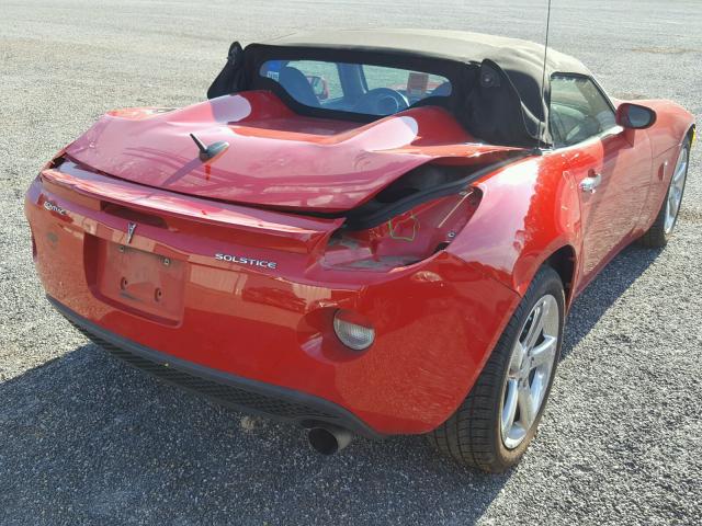 1G2MB35B98Y102146 - 2008 PONTIAC SOLSTICE RED photo 4