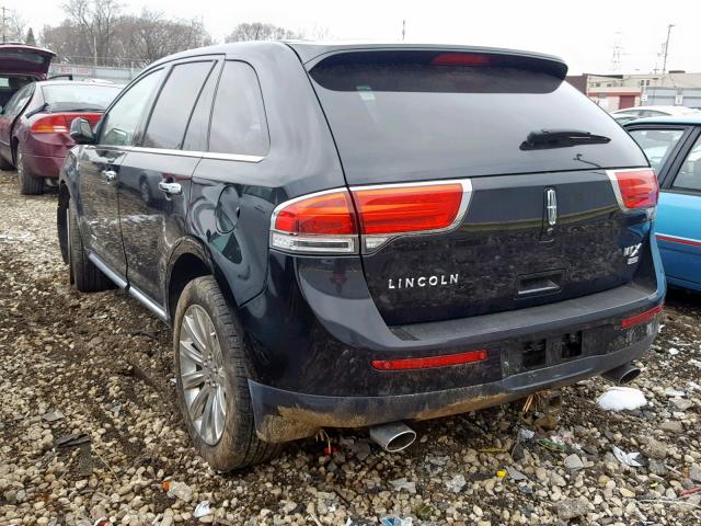 2LMDJ8JK6DBL43624 - 2013 LINCOLN MKX BLACK photo 3