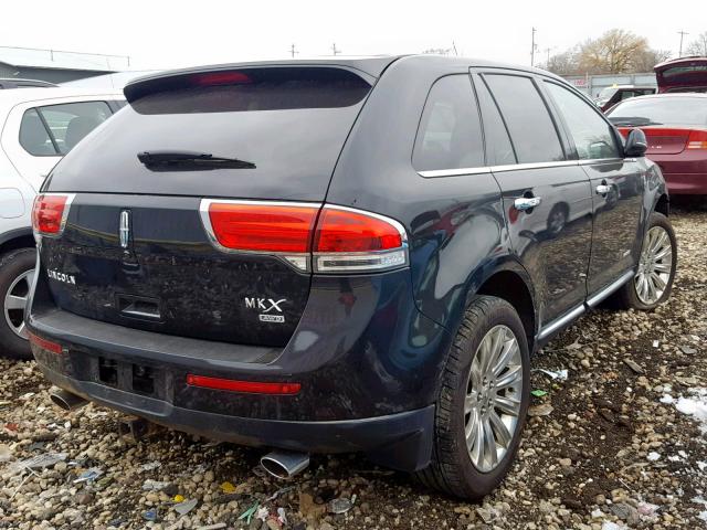 2LMDJ8JK6DBL43624 - 2013 LINCOLN MKX BLACK photo 4