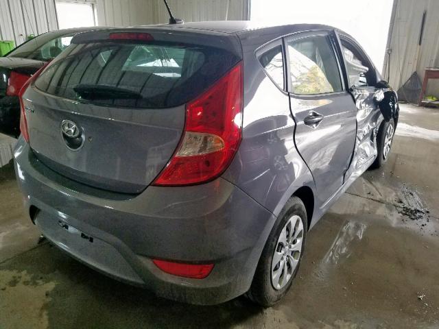 KMHCT5AE2HU325406 - 2017 HYUNDAI ACCENT SE GRAY photo 4