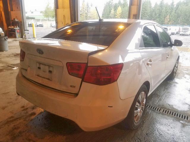 KNAFU4A24C5557648 - 2012 KIA FORTE EX WHITE photo 4