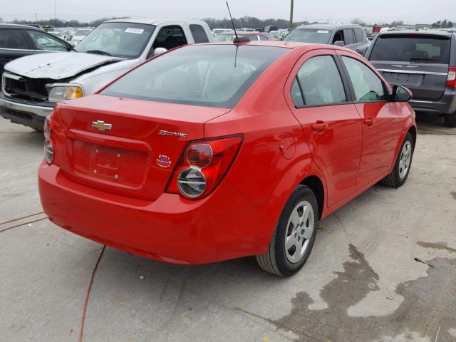 1G1JA5SH4F4114532 - 2015 CHEVROLET SONIC LS 红色 照片 4