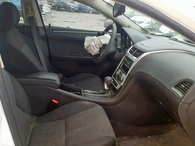 1G1ZC5E1XBF283089 - 2011 CHEVROLET MALIBU 1LT WHITE photo 5