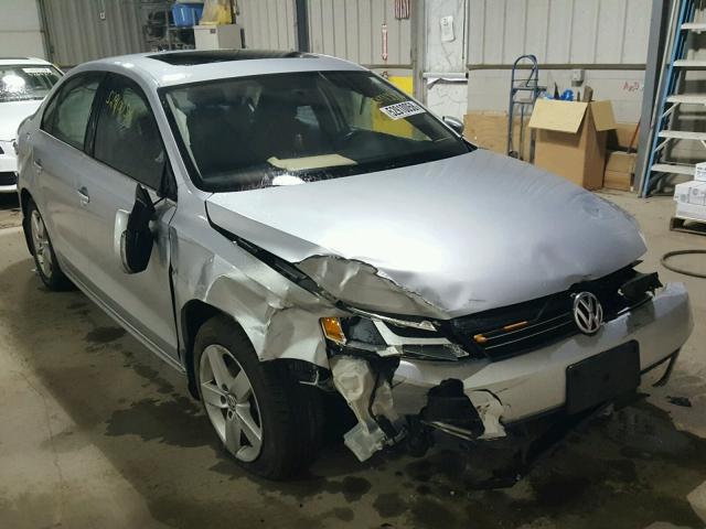 3VWLL7AJ4DM442008 - 2013 VOLKSWAGEN JETTA TDI SILVER photo 1