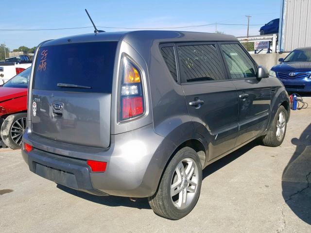 KNDJT2A25B7227220 - 2011 KIA SOUL GRAY photo 4