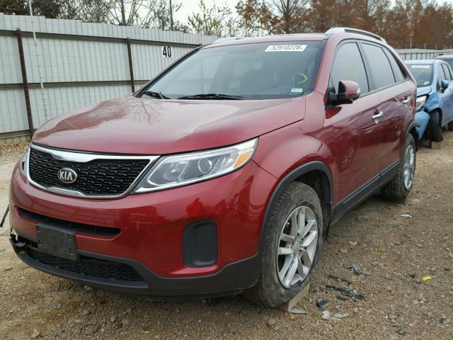 5XYKT4A72EG457896 - 2014 KIA SORENTO LX RED photo 2