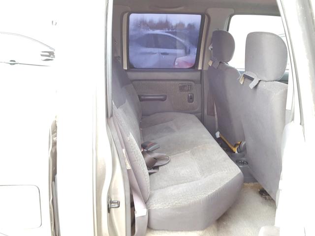 1N6ED27T0YC337829 - 2000 NISSAN FRONTIER C SILVER photo 6