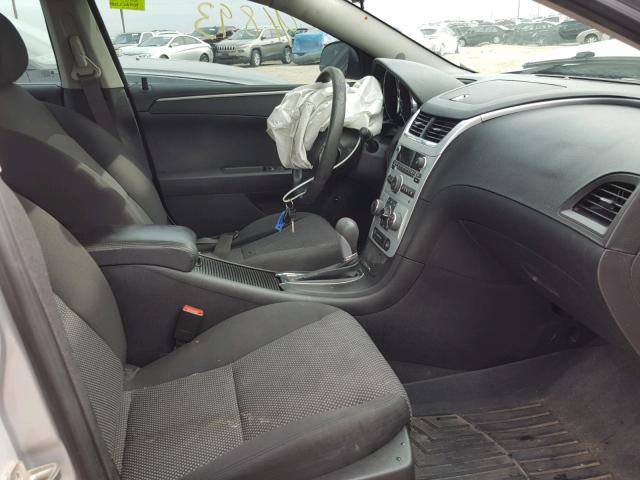 1G1ZC5EB0AF114982 - 2010 CHEVROLET MALIBU 1LT 银色 照片 5