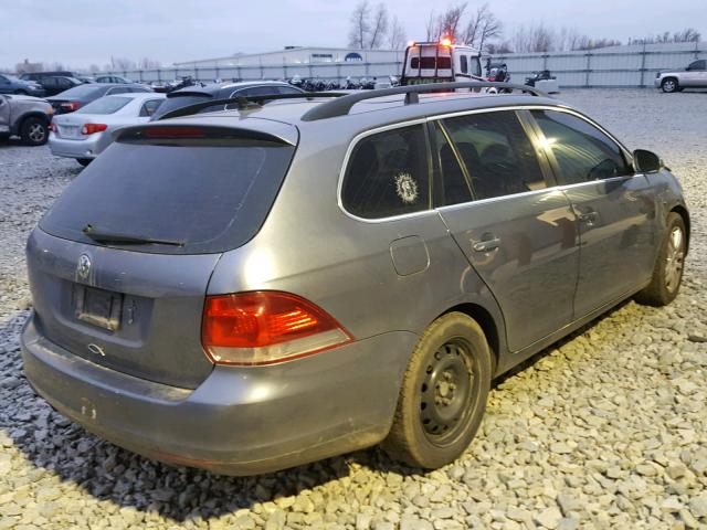 3VWTL7AJ0AM661401 - 2010 VOLKSWAGEN JETTA TDI GRAY photo 4