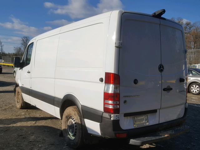 WD3PE7CC4E5874354 - 2014 MERCEDES-BENZ SPRINTER 2 WHITE photo 3