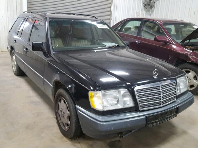 WDBEA92E4SF339018 - 1995 MERCEDES-BENZ E 320 BLACK photo 1