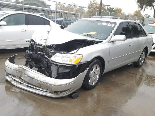 4T1BF28B43U319208 - 2003 TOYOTA AVALON XL SILVER photo 2