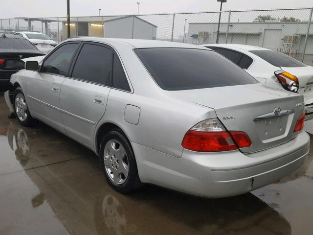 4T1BF28B43U319208 - 2003 TOYOTA AVALON XL SILVER photo 3