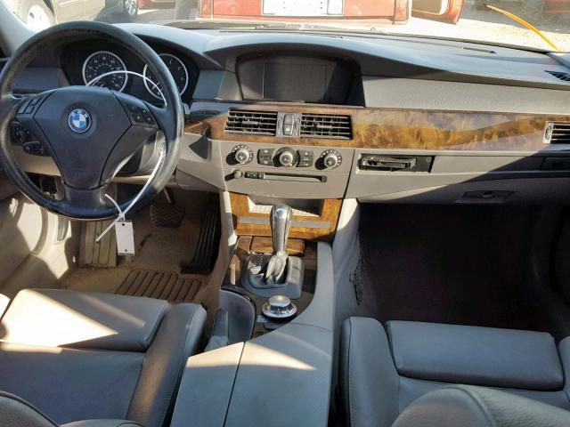 WBANA73585B814408 - 2005 BMW 530 I SILVER photo 9