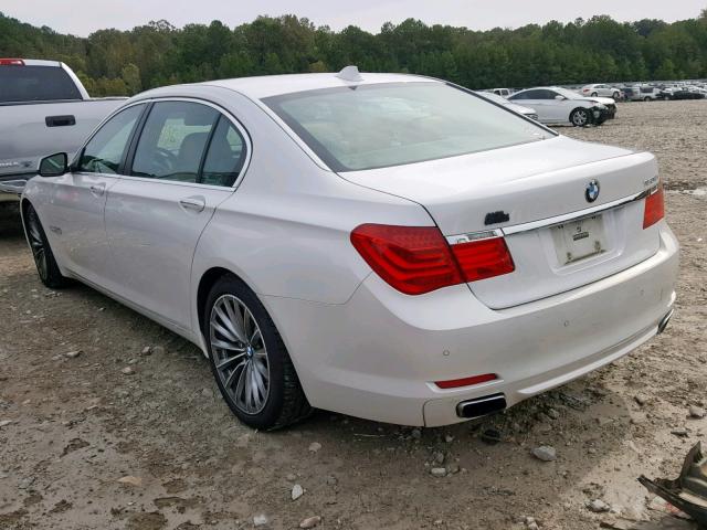 WBAKB8C59BC851687 - 2011 BMW ALPINA B7 WHITE photo 3
