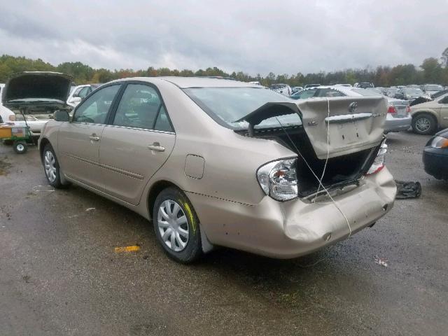 4T1BE32K24U858929 - 2004 TOYOTA CAMRY LE GOLD photo 3