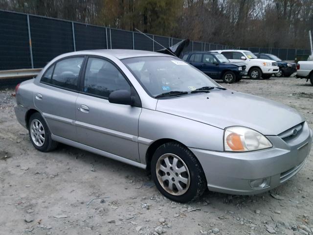 KNADC125546283731 - 2004 KIA RIO SILVER photo 1