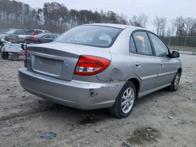 KNADC125546283731 - 2004 KIA RIO SILVER photo 4