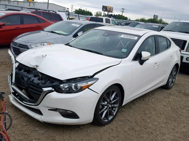 3MZBN1V37JM180463 - 2018 MAZDA 3 TOURING WHITE photo 2