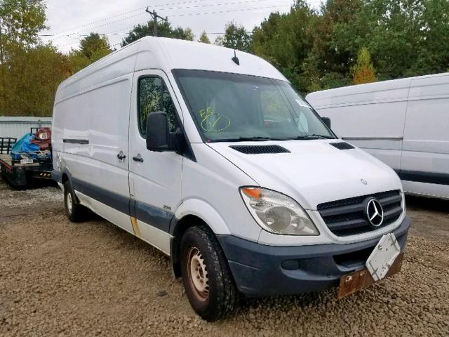 WD3PE8CB5B5605689 - 2011 MERCEDES-BENZ SPRINTER 2 WHITE photo 1