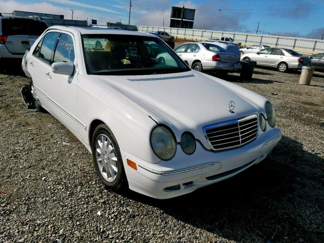 WDBJF65J6YB137823 - 2000 MERCEDES-BENZ E 320 WHITE photo 1