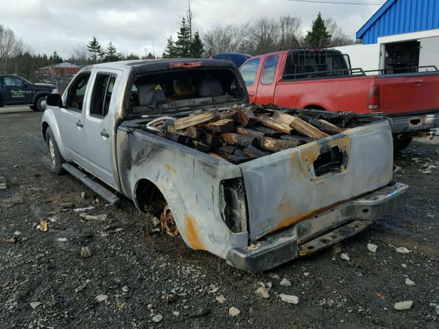 1N6AD0FV3AC430498 - 2010 NISSAN FRONTIER C SILVER photo 3