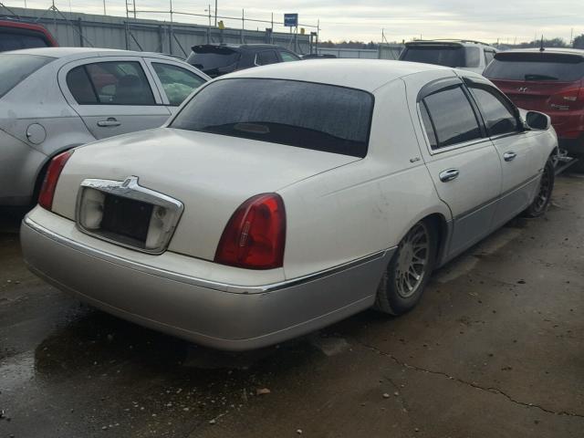 1LNHM82W21Y620788 - 2001 LINCOLN TOWN CAR S WHITE photo 4