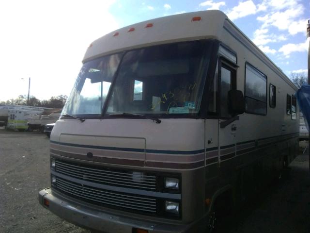 1GBKP37W8K3318308 - 1989 WINNEBAGO RV BEIGE photo 2