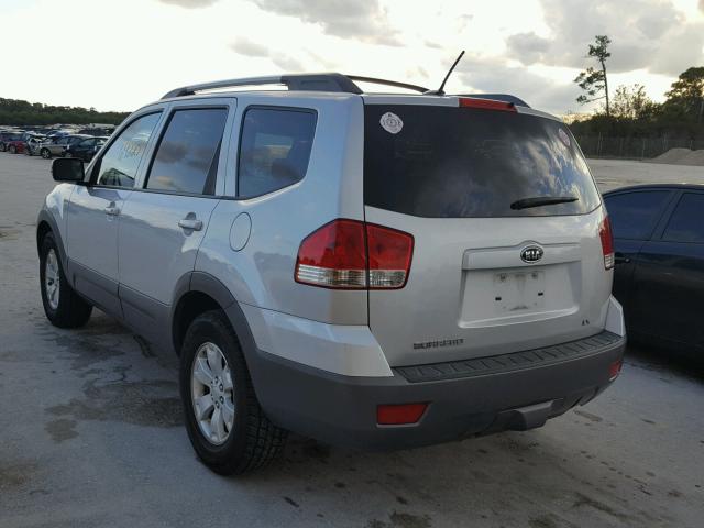 KNDJJ741595024940 - 2009 KIA BORREGO LX SILVER photo 3