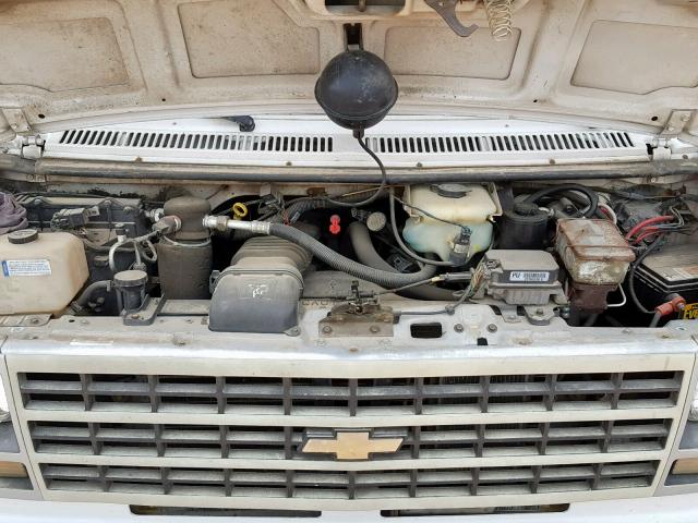 1GBJG31K9TF108981 - 1996 CHEVROLET G30 WHITE photo 7