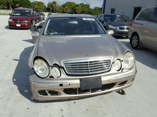 WDBUF83J54X117443 - 2004 MERCEDES-BENZ E 500 4MAT BEIGE photo 9