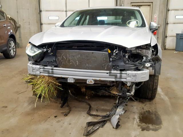 3FA6P0LU3JR117194 - 2018 FORD FUSION SE HYBRID  photo 9