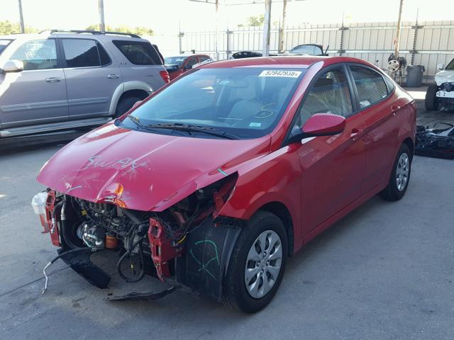 KMHCT4AE7GU981321 - 2016 HYUNDAI ACCENT SE RED photo 2