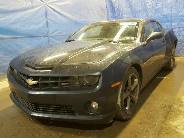 2G1FS1EW8D9240828 - 2013 CHEVROLET CAMARO SS BLUE photo 2