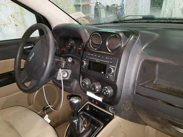 1J4NT4FB5AD575891 - 2010 JEEP COMPASS SP 绿色 照片 9