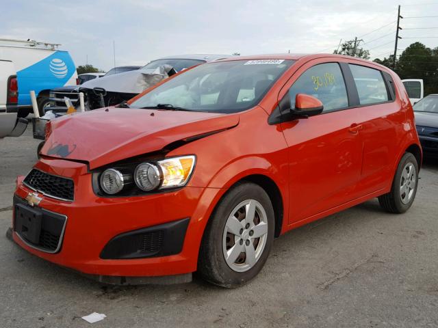 1G1JA6SH7D4202641 - 2013 CHEVROLET SONIC LS 橙色 照片 2