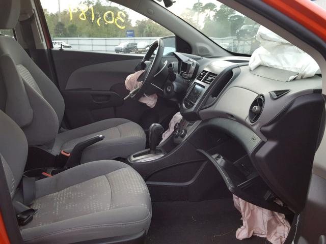 1G1JA6SH7D4202641 - 2013 CHEVROLET SONIC LS 橙色 照片 5