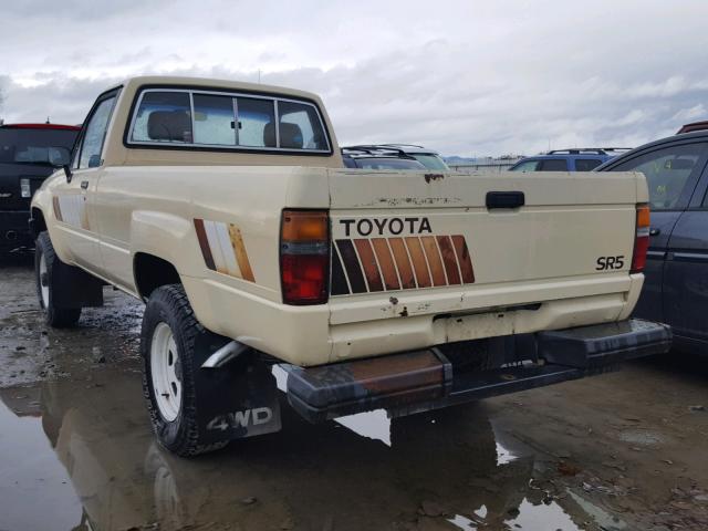 JT4RN65S0E5023813 - 1984 TOYOTA PICKUP RN6 CREAM photo 3