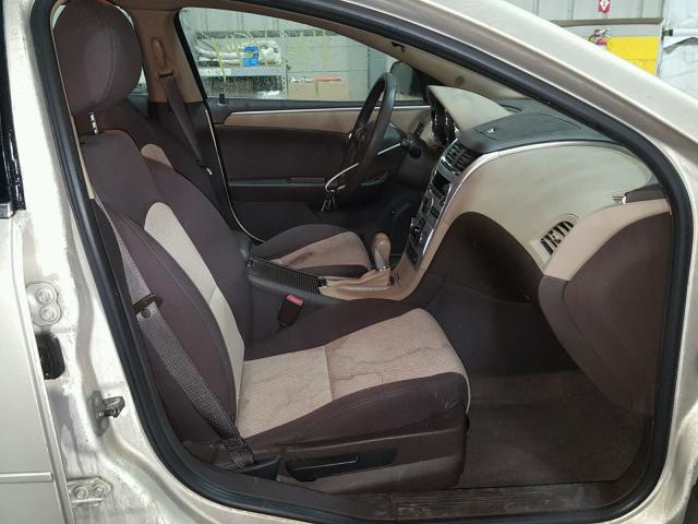 1G1ZB5EB6AF133927 - 2010 CHEVROLET MALIBU LS 奶油色 照片 5