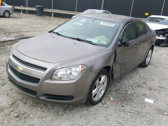1G1ZB5EB9AF272708 - 2010 CHEVROLET MALIBU LS SILVER photo 2
