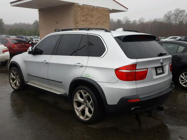 5UXFE83579L308200 - 2009 BMW X5 XDRIVE4 SILVER photo 3