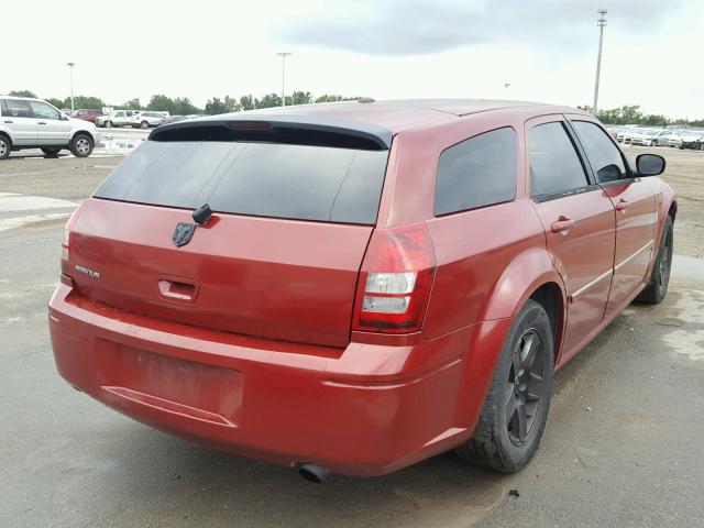 2D4FV47V37H793467 - 2007 DODGE MAGNUM SXT RED photo 4