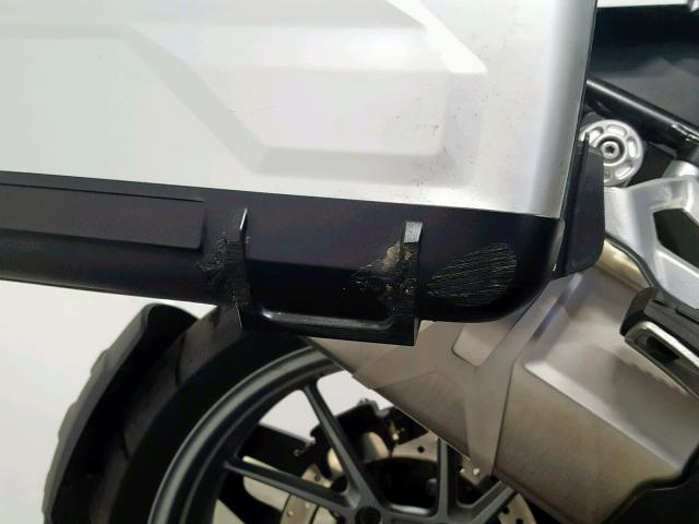 WB10A1107FZ187577 - 2015 BMW R1200 GS WHITE photo 13