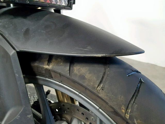 WB10A1107FZ187577 - 2015 BMW R1200 GS WHITE photo 17