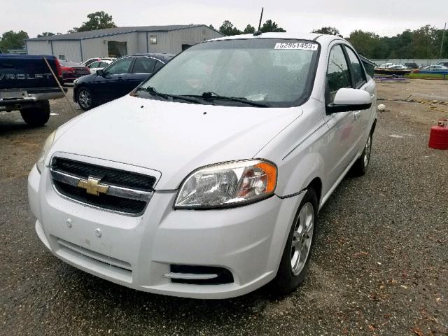 KL1TD5DE0BB205403 - 2011 CHEVROLET AVEO LS WHITE photo 2