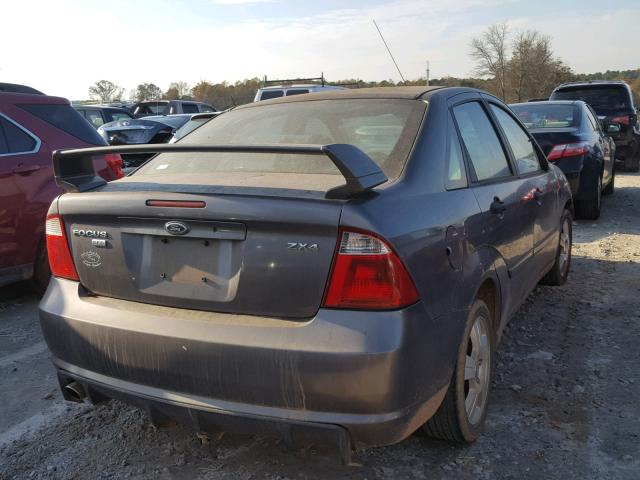 1FAHP34N36W183041 - 2006 FORD FOCUS ZX4 SILVER photo 4