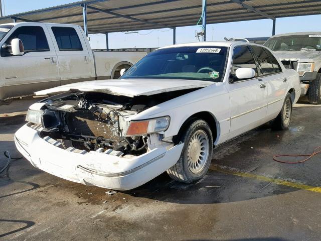 2MEFM75W9YX721465 - 2000 MERCURY GRAND MARQ WHITE photo 2