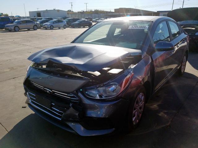 3KPC24A39KE067813 - 2019 HYUNDAI ACCENT SE GRAY photo 2